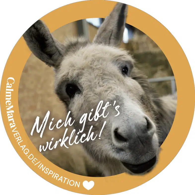 Aufkleber mit einem Foto von der Eseldame Hermine mit der Aufschrift