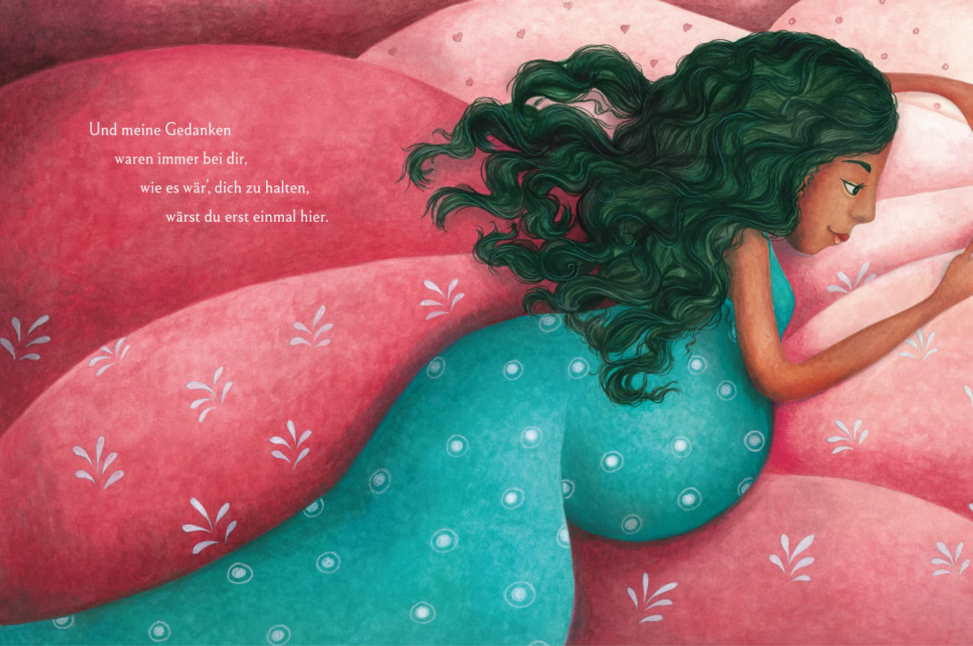 Innenseite " Endlich bist du da ": Bild: schwangere Frau liegt auf weichem Untergrund; Text: Und meine Gedanken waren immer bei dir. wie es wär', dich zu halten, wärst du erst einmal hier.